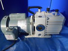 898000 Leybold Model D2a Vacuum