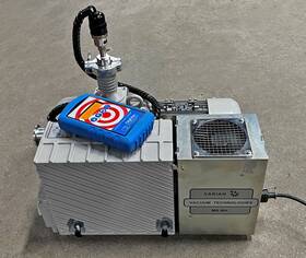 G1960-80040 Agilent 9499241m002 Ms40 Rotary Vane Roughing Vacuum Pump Pumps To 0.0389 Mbar G1960-80040 Agilent 9499241m002 Ms40 Rotary Vane Roughing Vacuum Pump Pumps To 0.0389 Mbar