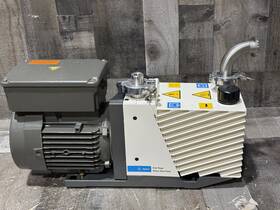 9499320 Agilent Technologies Ds 202 Dual Stage Rotary Vane Vacuum Pump Nice