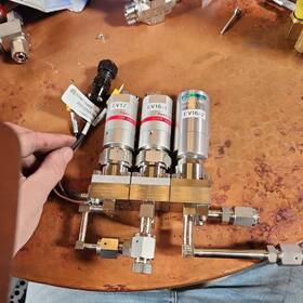 Ak0apb200 Applied Materials Fujikin Ckd Manifold Pneumatic With Cable