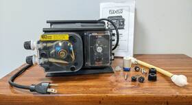 A1n20a-7t Blue White Blue-white Flexflo A-100n 115v 60hz 80w Peristaltic Injector Pump Used A1n20a-7t Blue White Blue-white Flexflo A-100n 115v 60hz 80w Peristaltic Injector Pump Used
