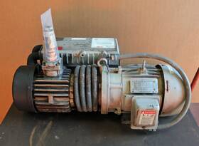 Ra0100.e506.110 Busch R5 Ra0100.e506 Vacuum Pump 5hp 3ph Oil Lubricated Rotary Vane - E2777