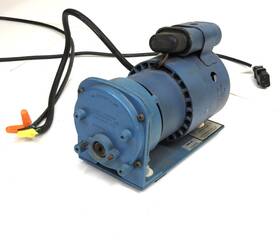 7531-00 Cole Parmer Masterflex Preistaltic Pump Drive 575 Rpm 115vac 1.6amp