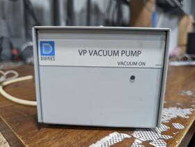 064914 Dionex Vp Dual-stage Diaphragm Vacuum Pump Power Tested P/n
