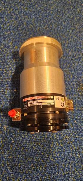 Ext70-24v Edwards Ext70 24v Turbo Pump Iso 63 Ext70-24v Edwards Ext70 24v Turbo Pump Iso 63