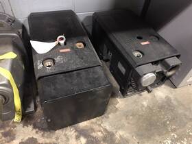Vlt-40 Gardner Denver Lot Of 2 Vlt 40 Vacuum Pumps Vlt-40 Gardner Denver Lot Of 2 Vlt 40 Vacuum Pumps