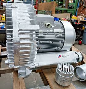 2bh1900-7ah16-z Garner Denver Gardner Compressor Vacuum Pump 14.5 Kw 230/460 Vac 2bh1900-7ah16-z Garner Denver Gardner Compressor Vacuum Pump 14.5 Kw 230/460 Vac