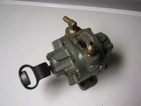 0440-v119 Gast Vintage Vacuum Pump Cast Iron