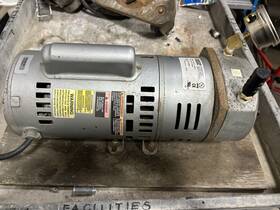 1023-v131q-5g608x Gast 3/4hp Compressor/vacuum Pump Used