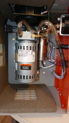 1532-192a-g288x Gast Vacuum Pump With Gauge And Regulator Gomco S117-140-001 1532-192a-g288x Gast Vacuum Pump With Gauge And Regulator Gomco S117-140-001