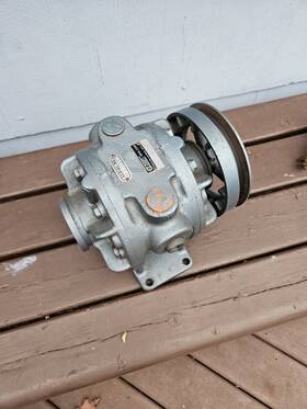 1550-p132d Gast Manufacturing Corp. Rotary Vane Vacuum Pump Nos 1550-p132d Gast Manufacturing Corp. Rotary Vane Vacuum Pump Nos