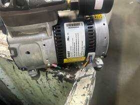 86r142-p230-n270x Gast Rocking Piston Vacuum Pump 7-5/16 Inch W