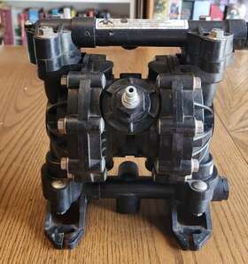D51331 Graco 1/2 Inch Husky 515 Acetal Air Operated Diaphragm Pump
