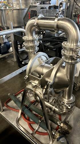 Sa33a1 Graco Cart Mounted Diaphragm Pump - Sanitary Tri-clamp Sa33a1 Graco Cart Mounted Diaphragm Pump - Sanitary Tri-clamp
