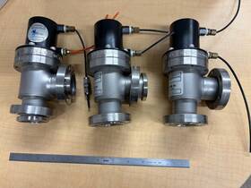 165-0150-2 Hva Lot Of 3 High Vacuum Apparatus Right Angle Pneumatic Valve 165-0150-2 Hva Lot Of 3 High Vacuum Apparatus Right Angle Pneumatic Valve