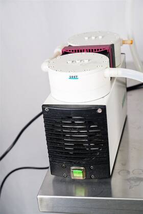 Un842.3 Knf Neuberger Laboport Ftp Lab Vacuum Diaphragm Pump Un842.3 Knf Neuberger Laboport Ftp Lab Vacuum Diaphragm Pump