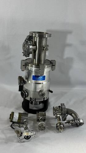 85635 Leybold Turbovac 151 C Turbomolecular Pump With Extras. Read Description