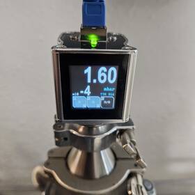 89656v02 Leybold Ttr 916 N Sc Thermovac Pirani Vacuum Gauge With Display Kf16 Flange Tested 89656v02 Leybold Ttr 916 N Sc Thermovac Pirani Vacuum Gauge With Display Kf16 Flange Tested