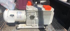 D30b Leybold 26.8cfm Trivac 2 Stage Rotary Vane Vacuum Pump 1 1/2hp 230/460 3ph D30b Leybold 26.8cfm Trivac 2 Stage Rotary Vane Vacuum Pump 1 1/2hp 230/460 3ph