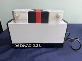 Divac2.2l Leybold Divac 2.2l Vacuum Pump 13515 Z 988739 Guaranteed