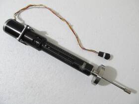 Blm-275-4-01 Mdc Spec A 4 Inch Travel Vacuum Feedthrough 2.75 Conflat With Motor Blm-275-4-01 Mdc Spec A 4 Inch Travel Vacuum Feedthrough 2.75 Conflat With Motor
