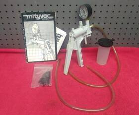 Bd102 Mityvac Ii Vacuum Pump With Manual And Accessories Made In Usa