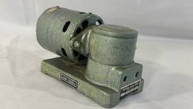 18-309x Neptune Dyna-pump Model 3 Pressure / Vacuum Lab Pump 18-309x Neptune Dyna-pump Model 3 Pressure / Vacuum Lab Pump