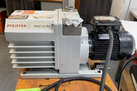 Duo-035d Pfeiffer Duo 035d Dual Stage Rotary Vane Vacuum Pump - Tested
