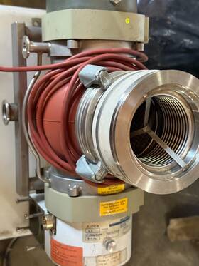 F1005 Pfeiffer Bazlers Turbo Molecular Vacuum Pump