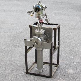 Tpu-520 Pfieffer Lot Of High Vacuum Chamber Turbomolecular Pump Tpu 520 And Metal Stand Tpu-520 Pfieffer Lot Of High Vacuum Chamber Turbomolecular Pump Tpu 520 And Metal Stand