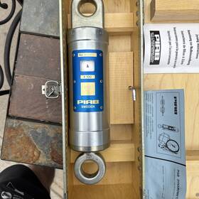 M5958 Piab 2000kg Dynamometer Pristine Condition With Manual And Wooden Case M5958 Piab 2000kg Dynamometer Pristine Condition With Manual And Wooden Case