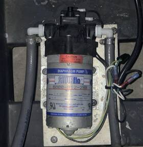 Shurflo 8000-812-288 Diaphragm Water Pump 1.4 Gpm 100psi 115 Vac 60hz 1.0 Amp