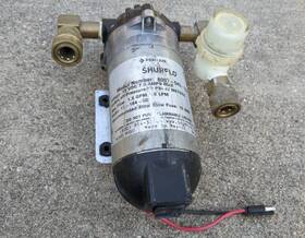 8007-543-836 Shurflo Positive Displacement 3 Chamber Diaphragm Pump 12 Volt