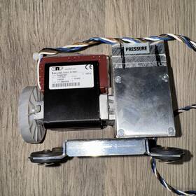 Teledyne 08483000 Knf Vacuum Pump Model Type Pu4292-n811 For Api 300 Co Analyzer