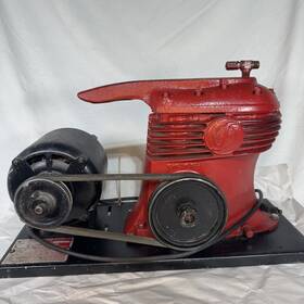 464-d The Electric Sprayit Co. Vintage Red Table Top Air Compressor Art Deco 21 Inch X 12 Working 464-d The Electric Sprayit Co. Vintage Red Table Top Air Compressor Art Deco 21 Inch X 12 Working