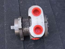1le-c-9015 Tuthill 1le-c Series Cast Iron Rotary Gear Pump - New