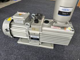 17.3m3 Ulvac Vd151 Oil Rotary Vacuum Pump And Tmx-1 Filter 17.3m3/h 550w 230/460vac