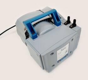 70mbar Vacuubrand 2c-nt Me 2c Nt Diaphragm Vacuum Pump Oil-free 70mbar/52 Torr 1.4 Cfm Tested