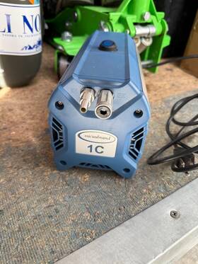 Mz1c Vacuubrand Chemistry-design Diaphragm Vacuum Pump 120v Mz 1c