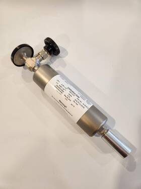 Gpp-8-he-qf25-110cc Vacuum Technology Inc. Accu-flow Helium Calibrated Leak M/n Gpp-8-he-qf25-110cc Vacuum Technology Inc. Accu-flow Helium Calibrated Leak M/n