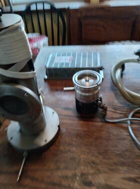 969-9001s007 Varian Turbo Vacuum Pump With Accessories And Power Supply