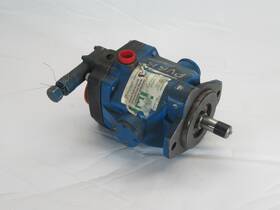 Pvb15-lsy-70 Vickers Hydraulic Piston Pump 141 Bar 2000 Psi 1800rpm Rust Used