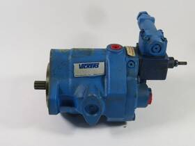 Pvq10-a2r-se1s-20-c21-12 Vickers Hydraulic Piston Pump 5gpm 3000psi 1-5/8 Inch Port Used