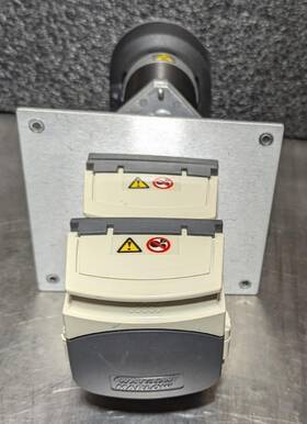 Pmd48vdc300 Watson Marlow / Moz5011 With 2 313d2 Pumphead 3 Rollers 2.4mm