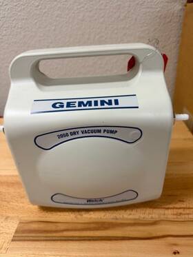 2050b-01 Welch Gemini Vacuum Pump