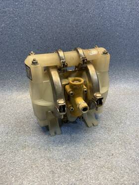 01-3152-20-200 Wilden Double Diaphragm Pump Plastic Untested
