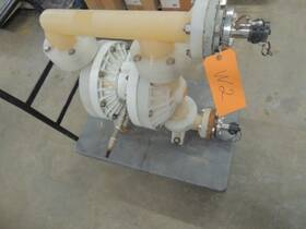 P800 Wilden 2 Inch 51mm Aodd Bolted Plastic Pump With Cart