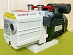 Pfeiffer Duo 2.5 Vacuum Pump Pk D41 019. Fixed Price $900.00.