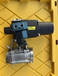 Whitey 135 Sr Swagelok 90 Deg. Angle Actuator Valve 300 Psi. Fixed Price $450.00.