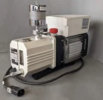 Oerlikon Leybold Trivac D2.5E 140001 Vacuum Pump With Hanning Motor E7B4B3-7. Fixed Price $434.40.